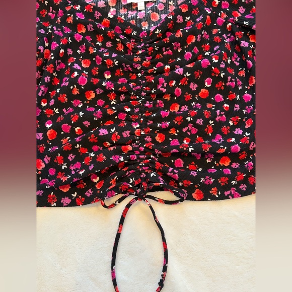 NWOT - Love & Piece Top.  Size Large - Picture 6 of 13